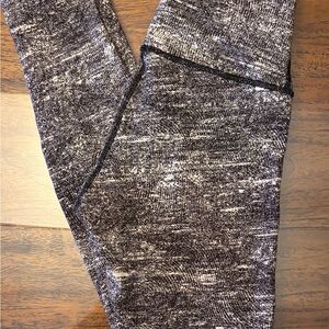 Lululemon leggings size 4